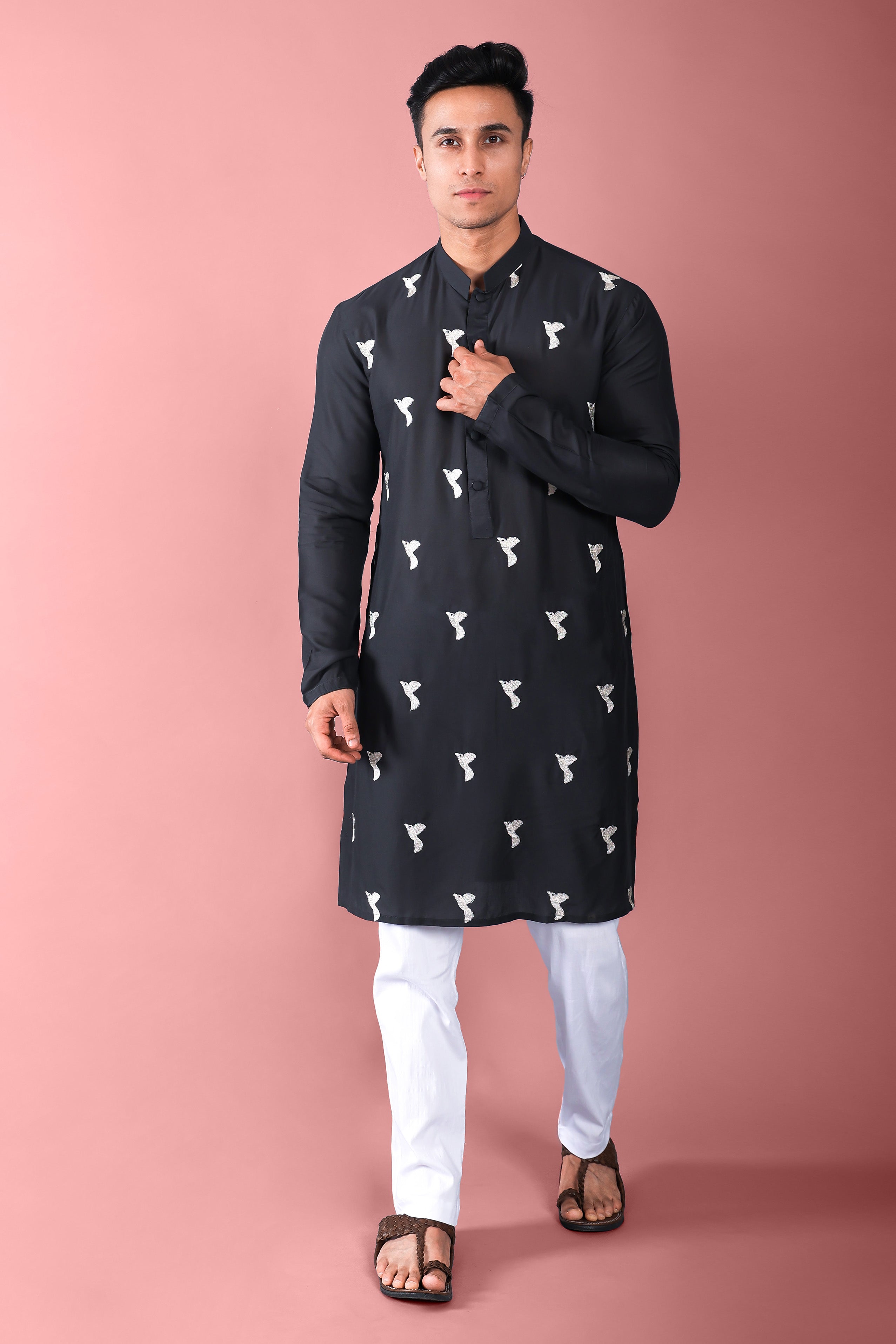 Black Embroidered Kurta With Pajama Set For Men Vesham Retails