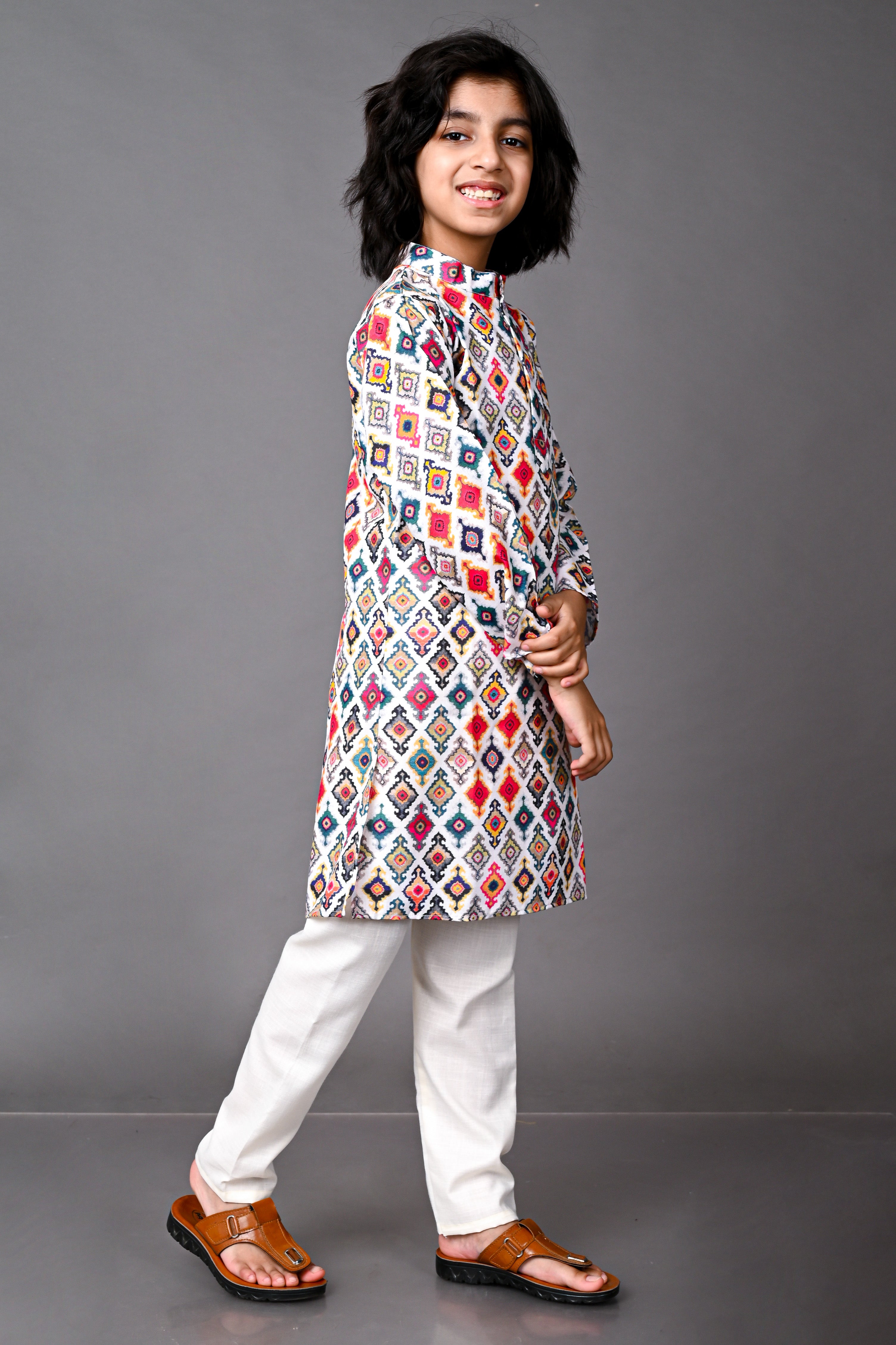 White Printed Kurta And Pajama Set For Boys Vesham Retails